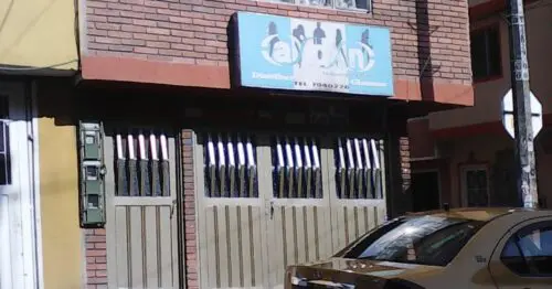 ADN DISRIBUYENDO MODA Y GLAMOUR ADN DISRIBUYENDO MODA Y GLAMOUR